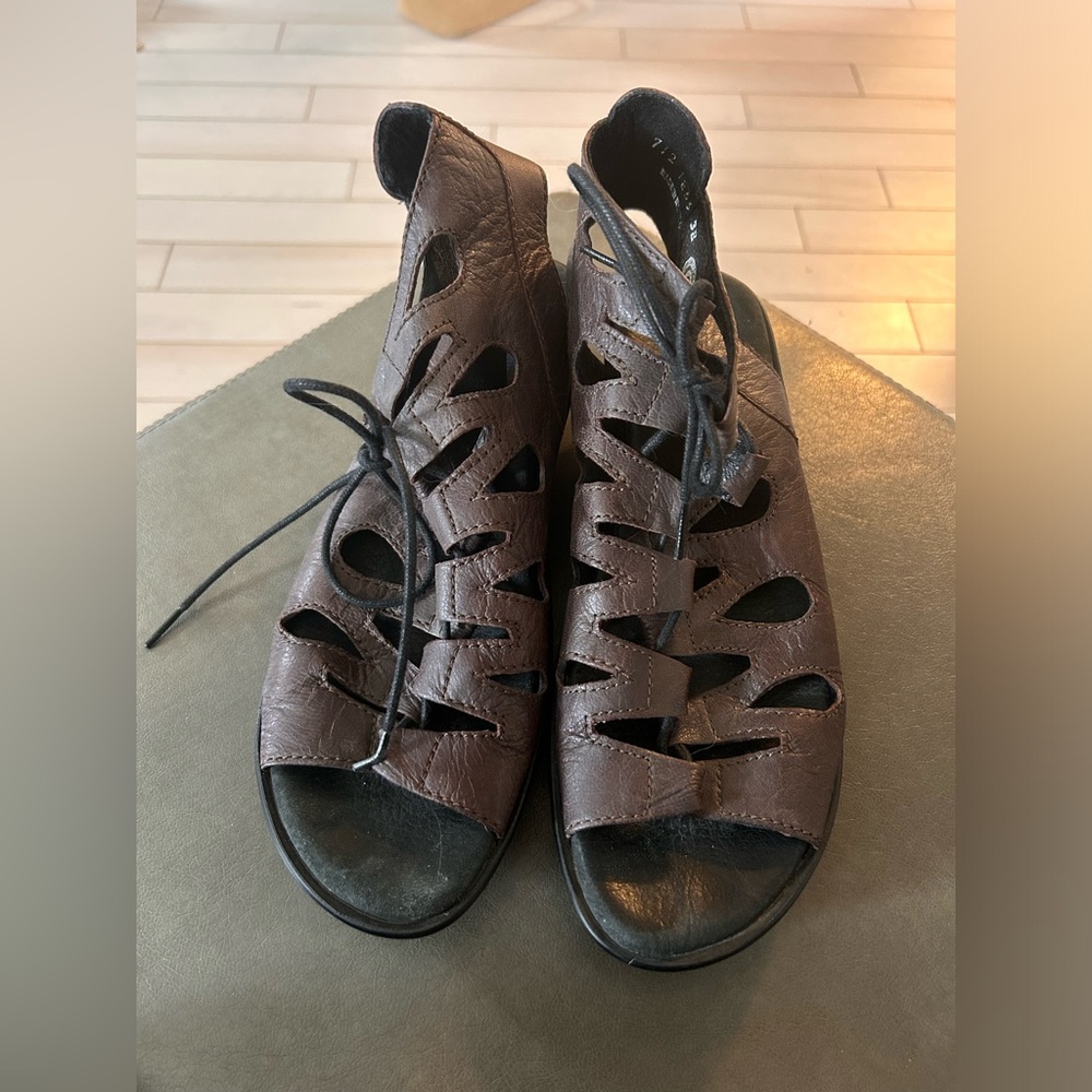Brown leather Wolky Gladiator sandals. EUC. Size 38